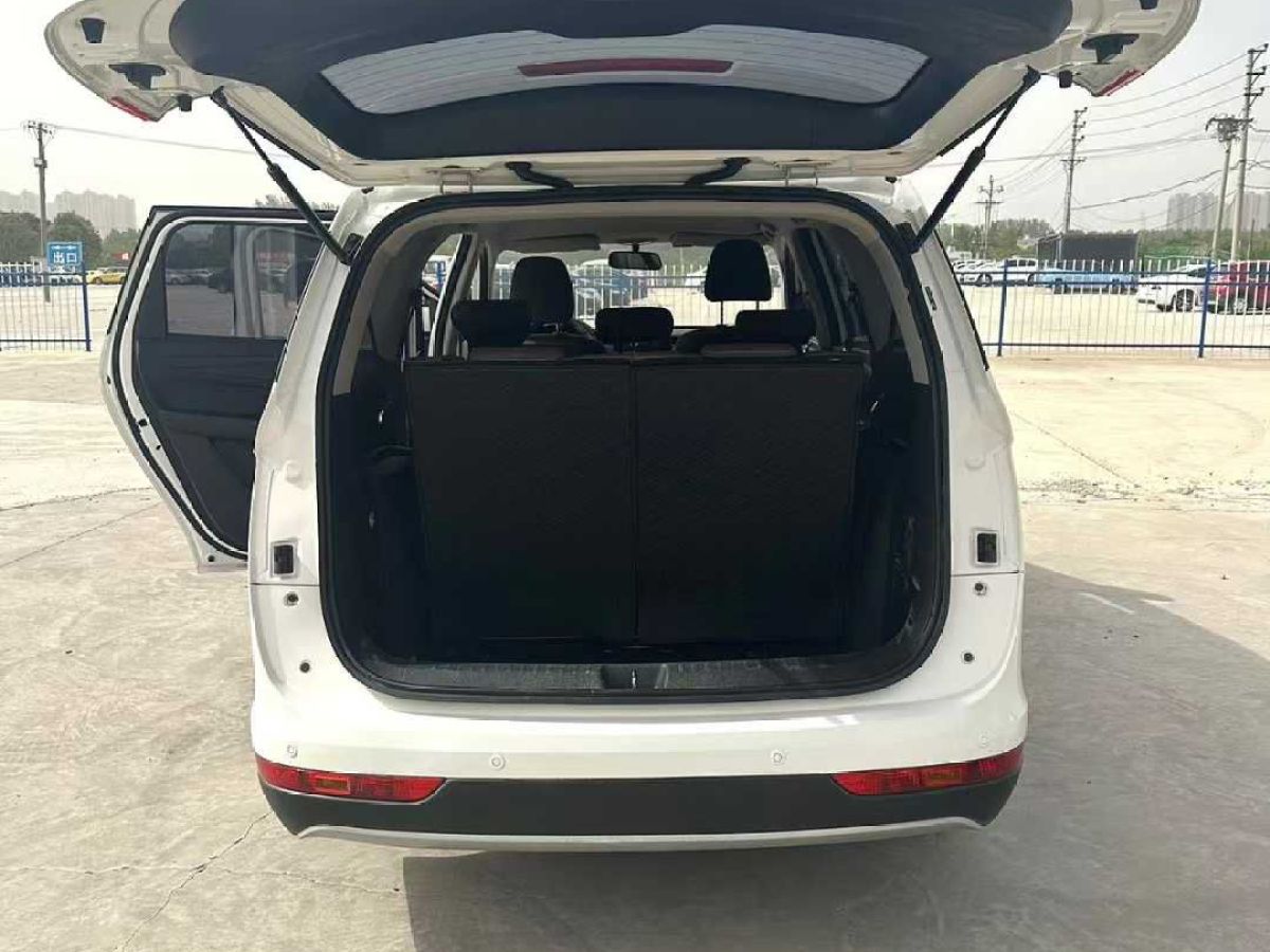 寶駿 寶駿RS-3  2020款 1.5L CVT  24小時(shí)在線豪華型圖片