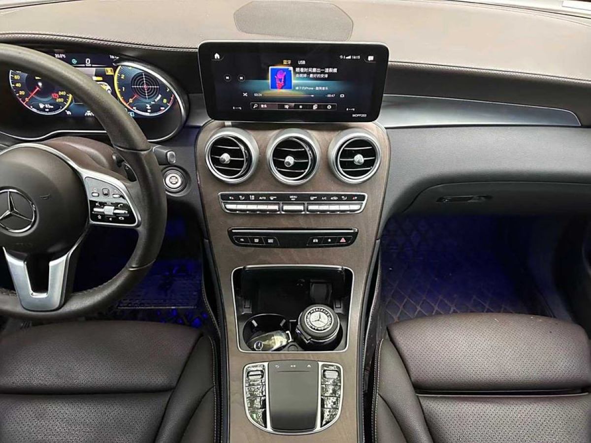 2021年11月奔馳 奔馳GLC  2021款 GLC 300 L 4MATIC 豪華型