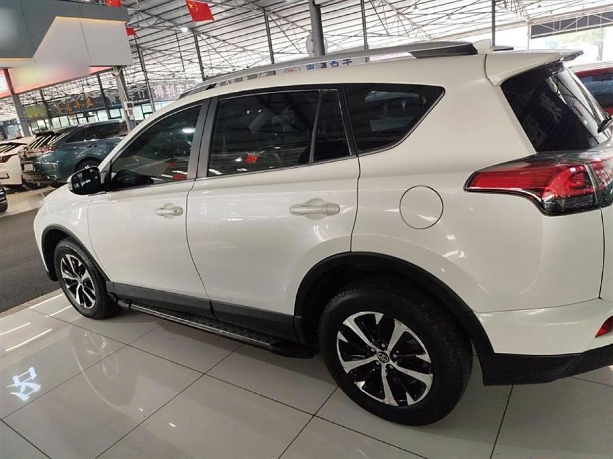 豐田 RAV4榮放  2016款 2.0L CVT兩驅(qū)都市版圖片