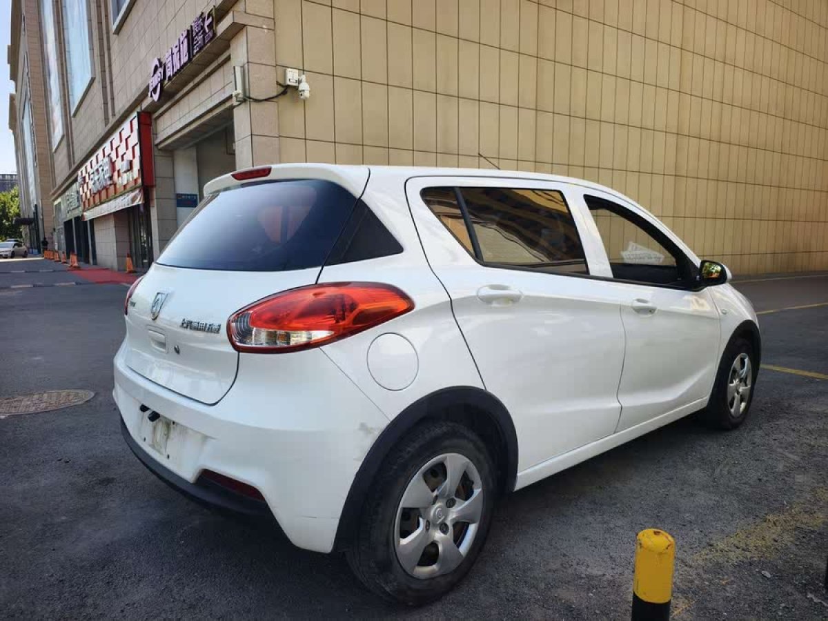 寶駿 310  2016款 1.2L 手動(dòng)舒適型圖片