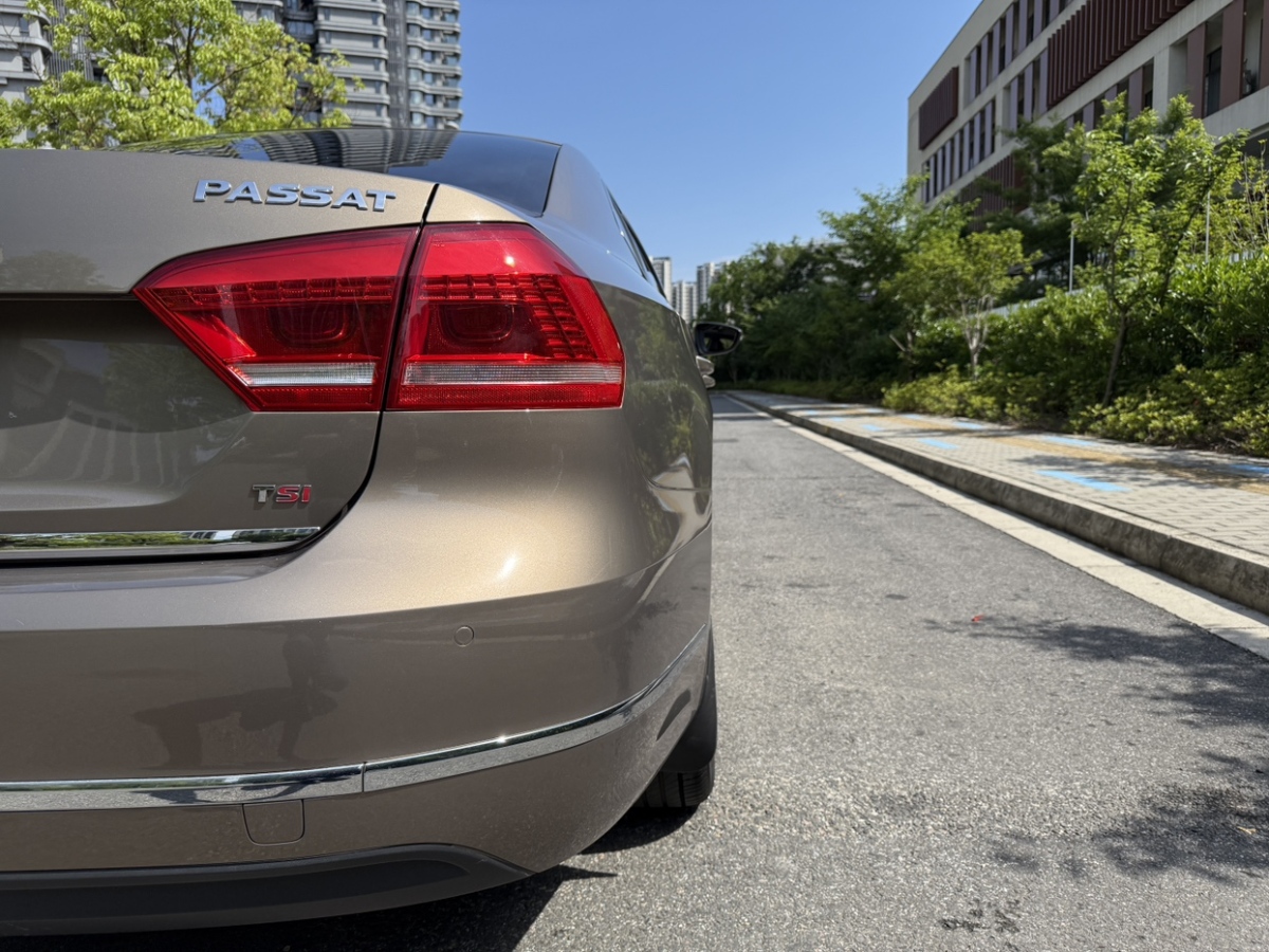 大眾 帕薩特  2014款 1.8TSI DSG御尊版圖片
