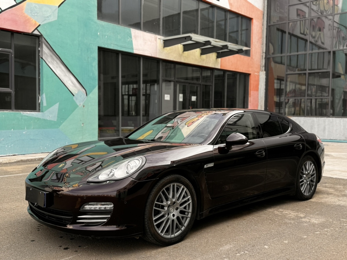 2012年3月保时捷 Panamera  2010款 Panamera 4 3.6L