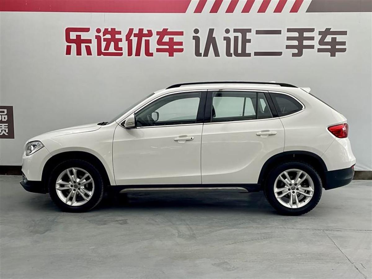 中華 V5  2012款 1.5T 自動(dòng)兩驅(qū)運(yùn)動(dòng)型圖片