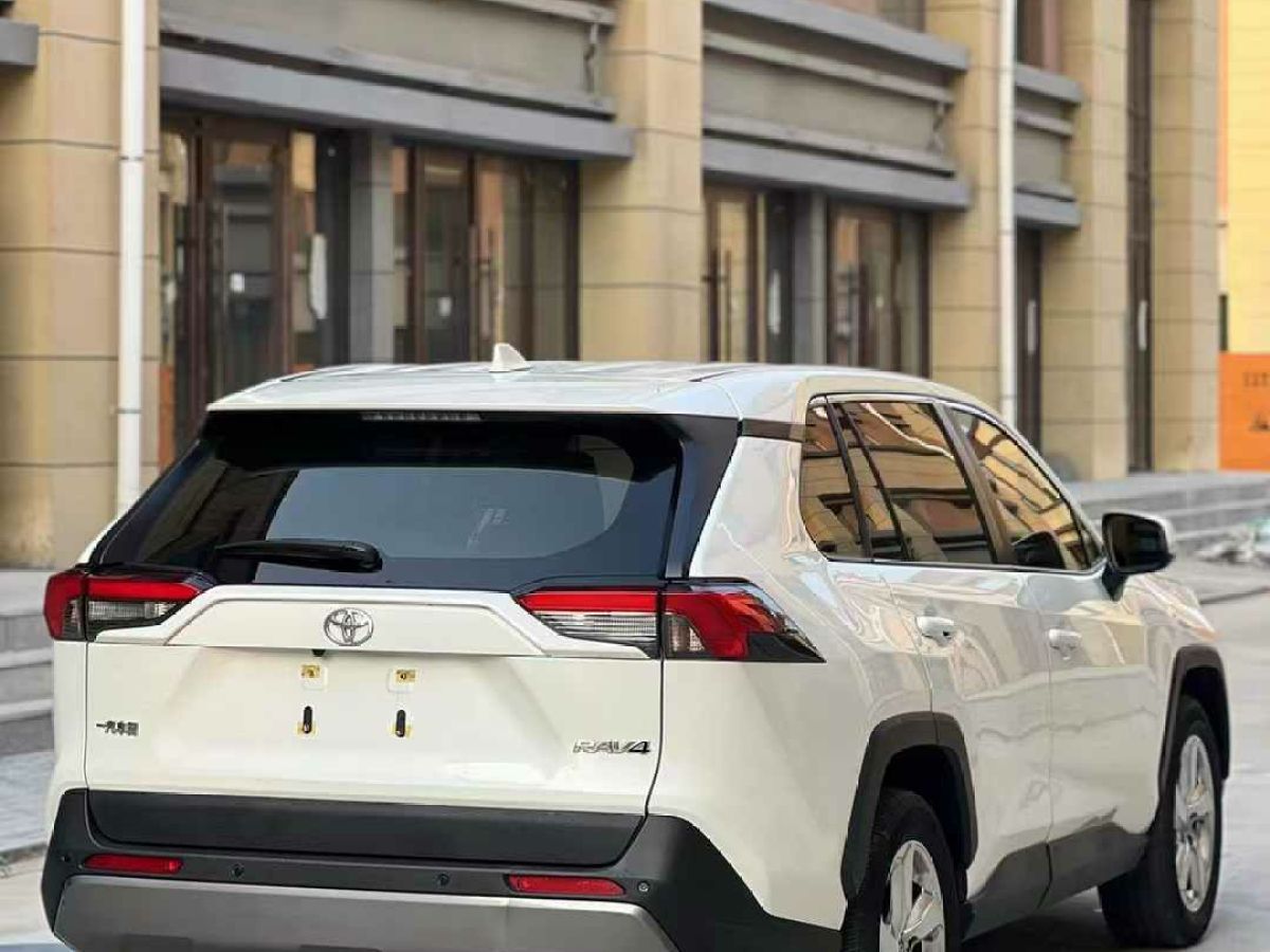 2020年1月豐田 RAV4榮放  2020款 2.0L CVT兩驅(qū)風尚版