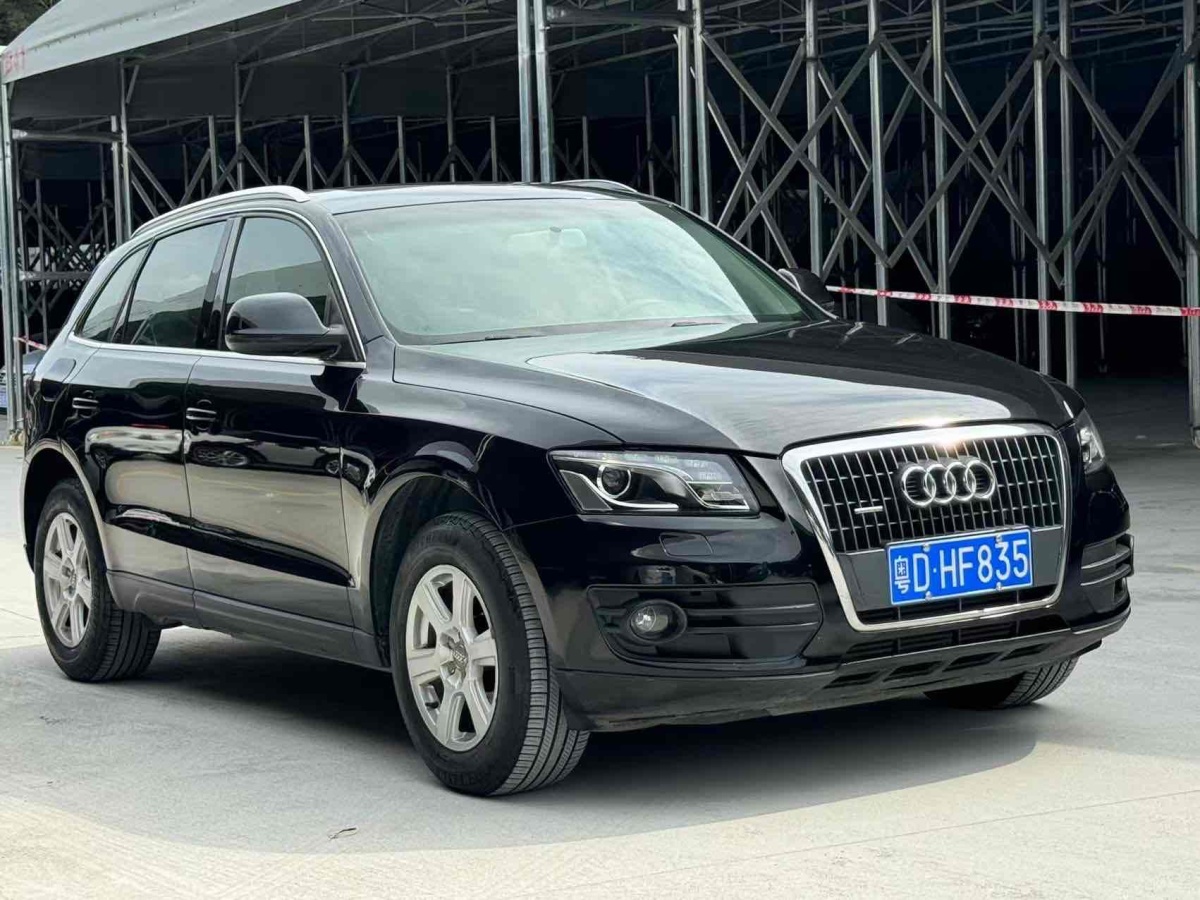 2013年4月奧迪 奧迪Q5  2013款 40 TFSI 進取型