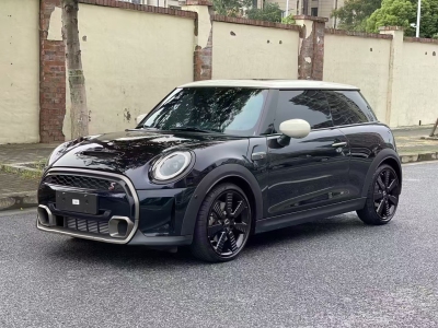 2023年12月 MINI MINI 改款 2.0T COOPER S 藝術家圖片