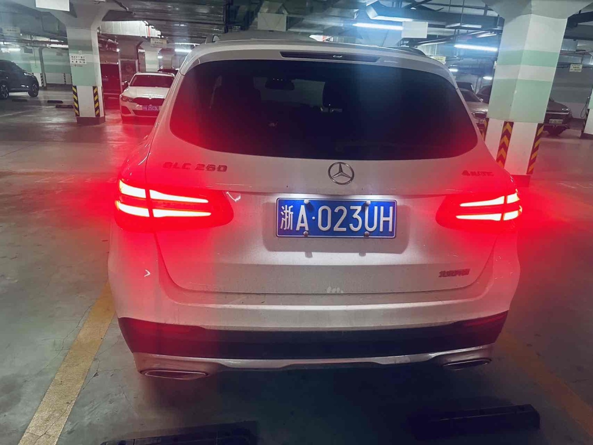 2016年9月奔馳 奔馳GLC  2016款 GLC 260 4MATIC 豪華型