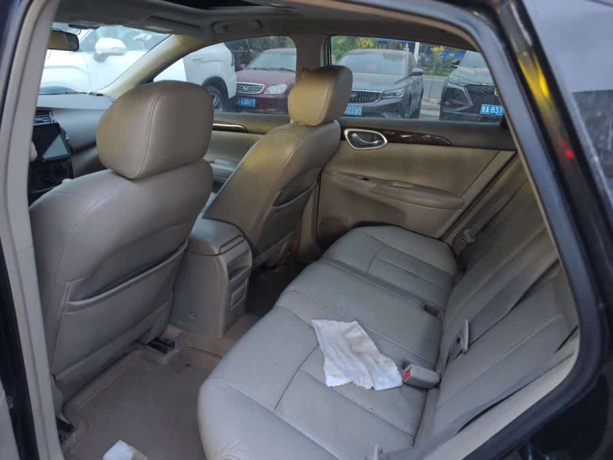 日產(chǎn) 軒逸  2012款 1.6XL CVT豪華版圖片