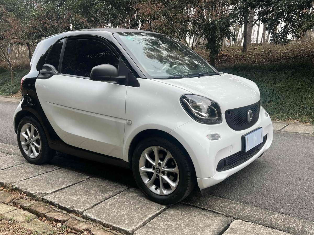 smart fortwo  2015款 1.0L 52千瓦硬頂靈動(dòng)版圖片