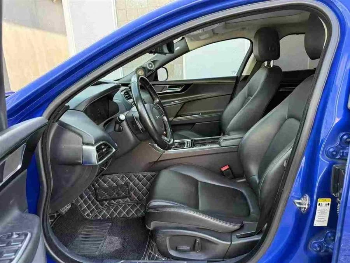 捷豹 XEL  2019款 2.0T 200PS 精英版圖片