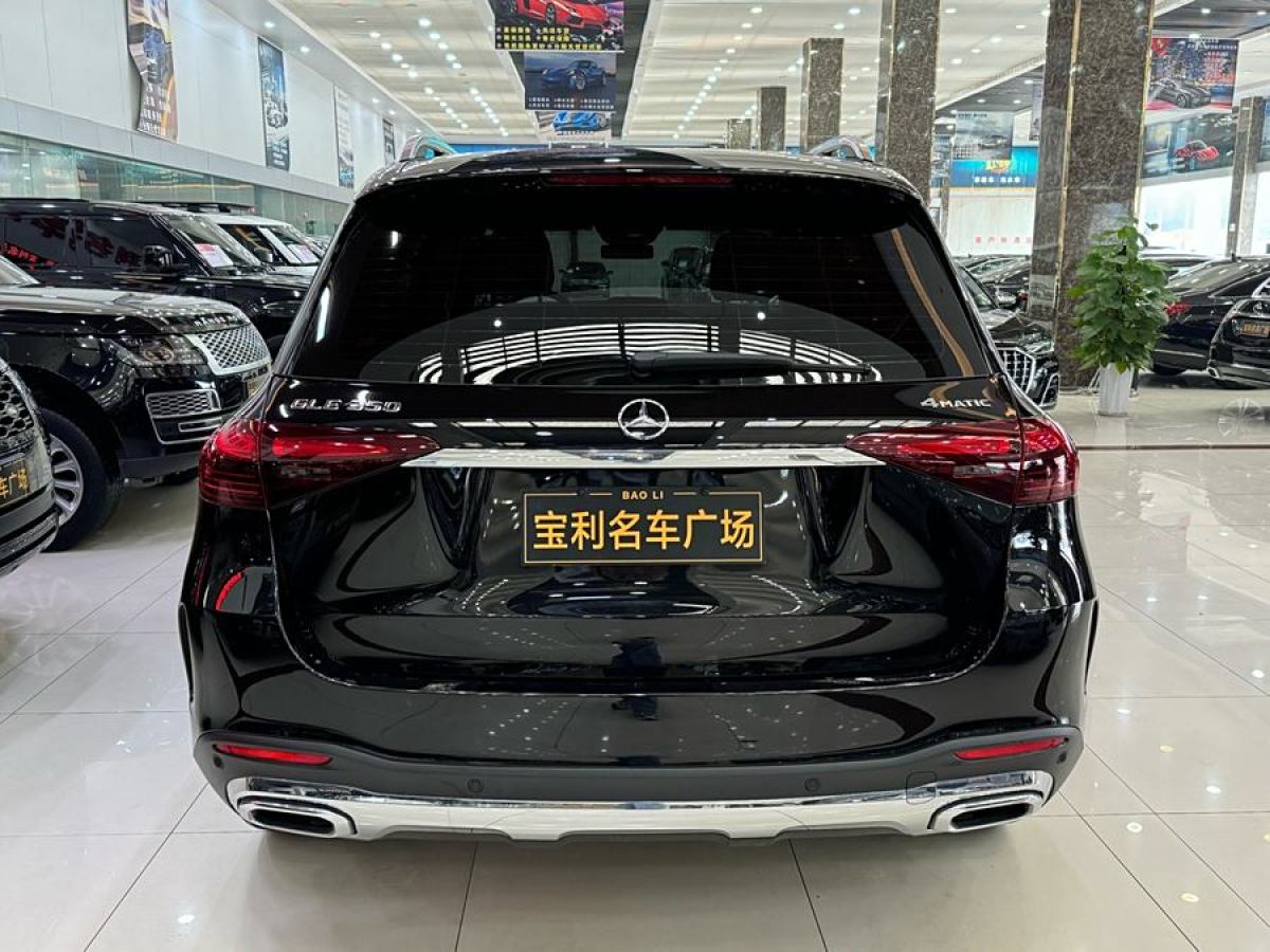 奔馳 奔馳GLE  2022款 改款 GLE 350 4MATIC 時(shí)尚型圖片