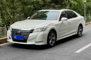 皇冠 豐田 2.5L 時尚限量版