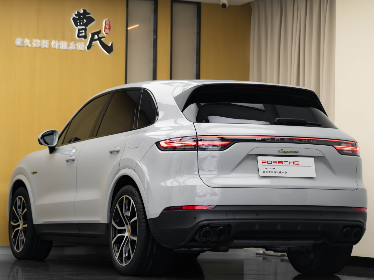 保時捷 Cayenne新能源  2023款 Cayenne E-Hybrid 2.0T 鉑金版圖片