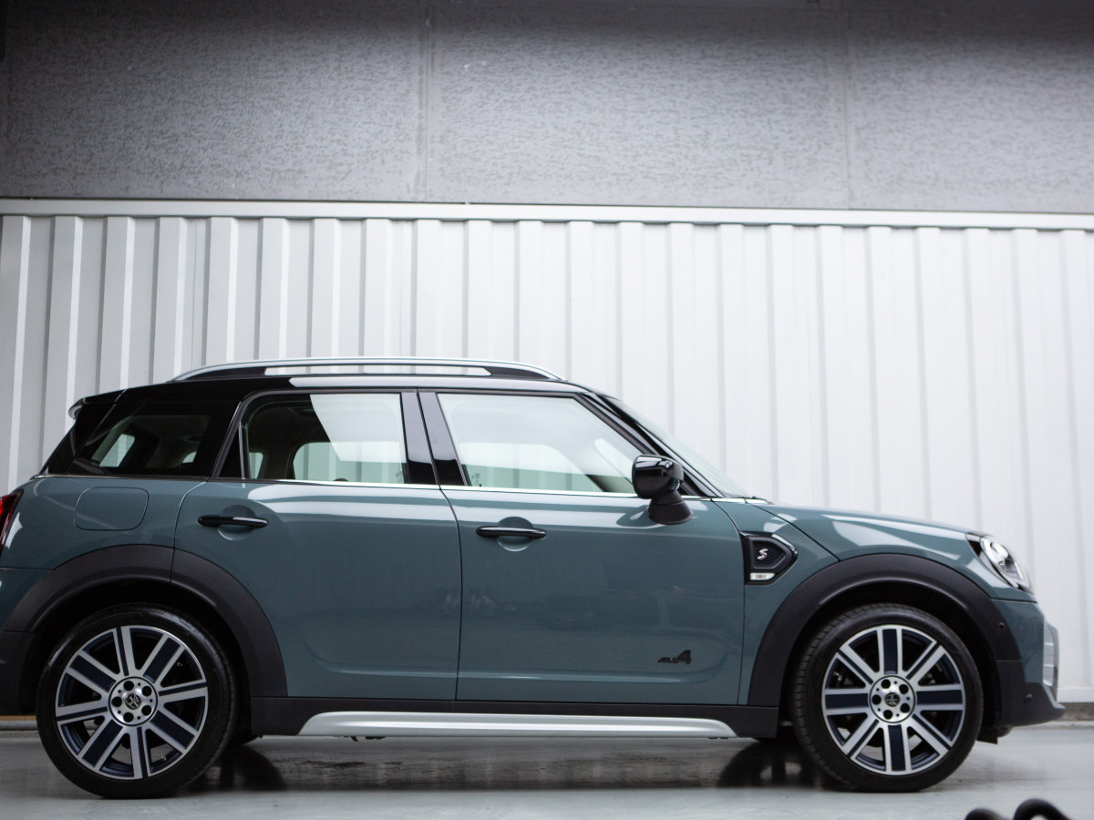 MINI COUNTRYMAN  2023款 改款 2.0T COOPER S ALL4 鑒賞家圖片