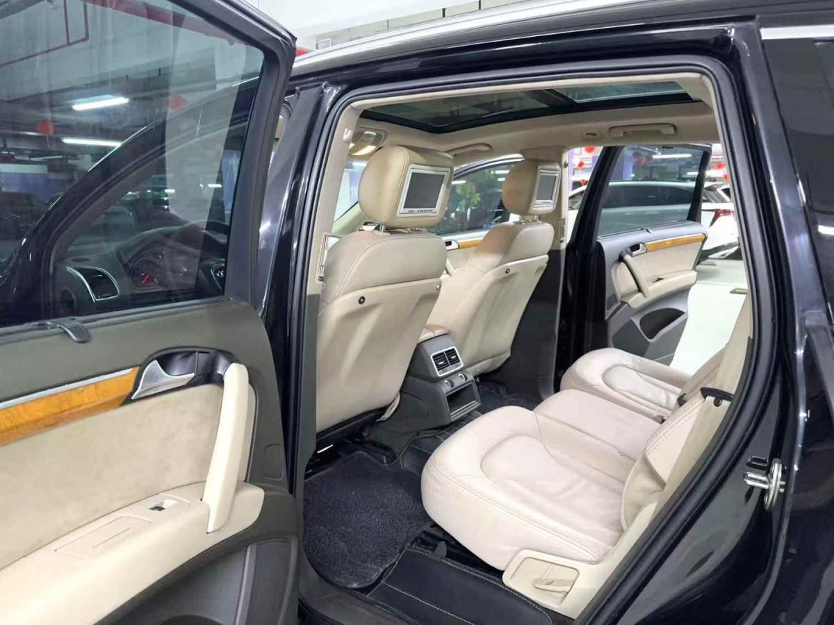 奧迪 奧迪Q7  2009款 Q7 3.6 FSI 技術(shù)越野版圖片