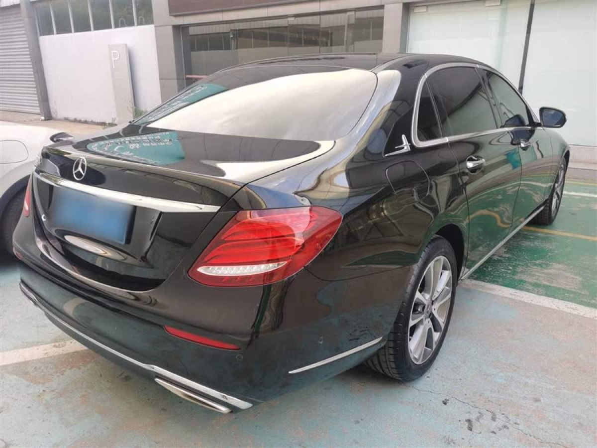 奔馳 奔馳E級(jí)  2018款 改款 E 300 L 豪華型圖片