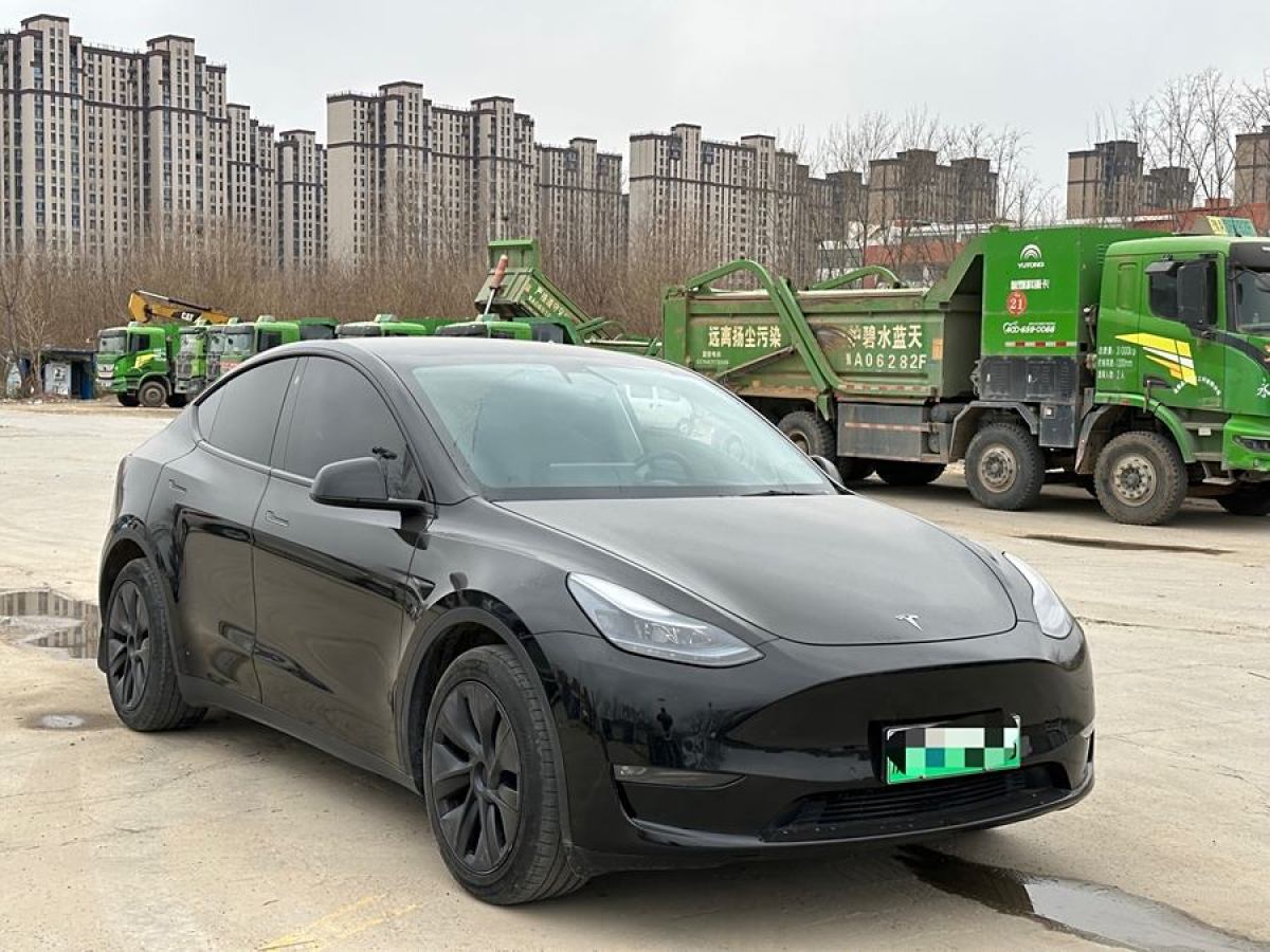 特斯拉 Model 3  2023款 長續(xù)航煥新版 雙電機(jī)全輪驅(qū)動(dòng)圖片