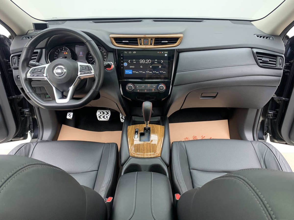 2018年3月日产 奇骏  2017款 2.0L CVT舒适版 2WD