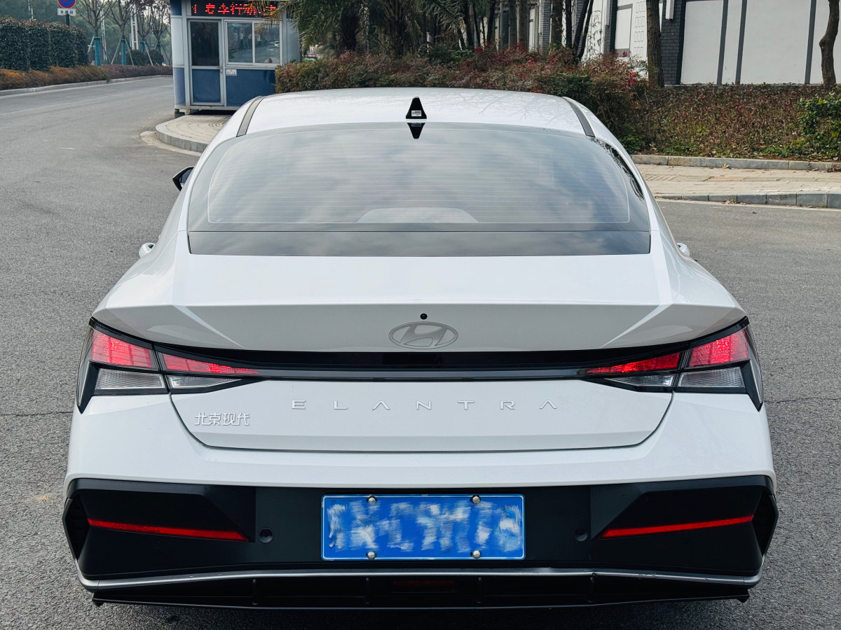 現(xiàn)代 伊蘭特  2023款 1.5L CVT GLX精英版圖片