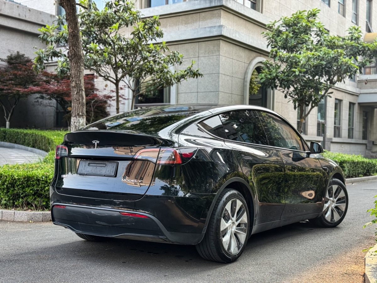 特斯拉 Model Y  2021款 改款 标准续航后驱升级版图片