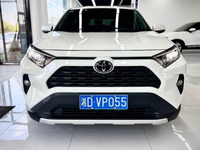 2021年2月 豐田 RAV4榮放 2.0L CVT四驅(qū)風(fēng)尚PLUS版圖片