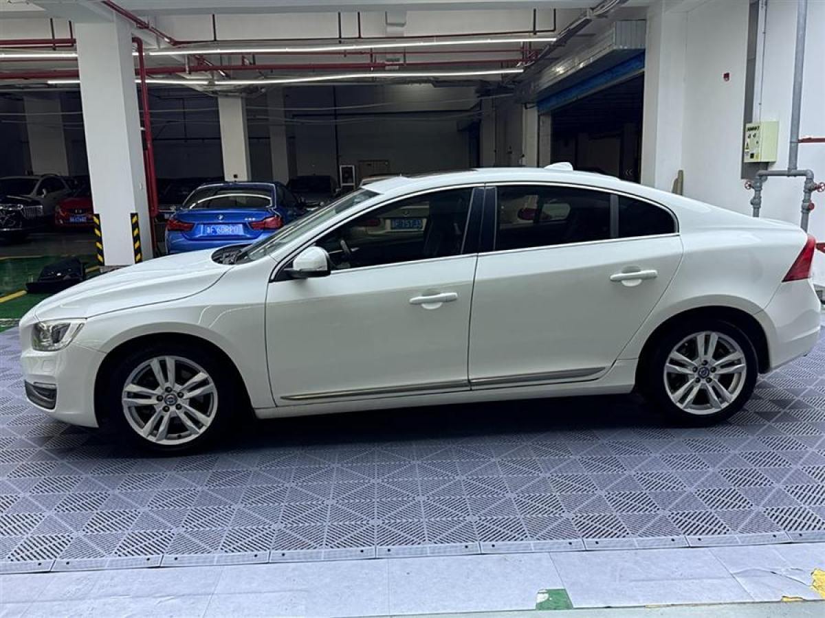 沃爾沃 S60  2014款 S60L 2.0T 智遠(yuǎn)版圖片