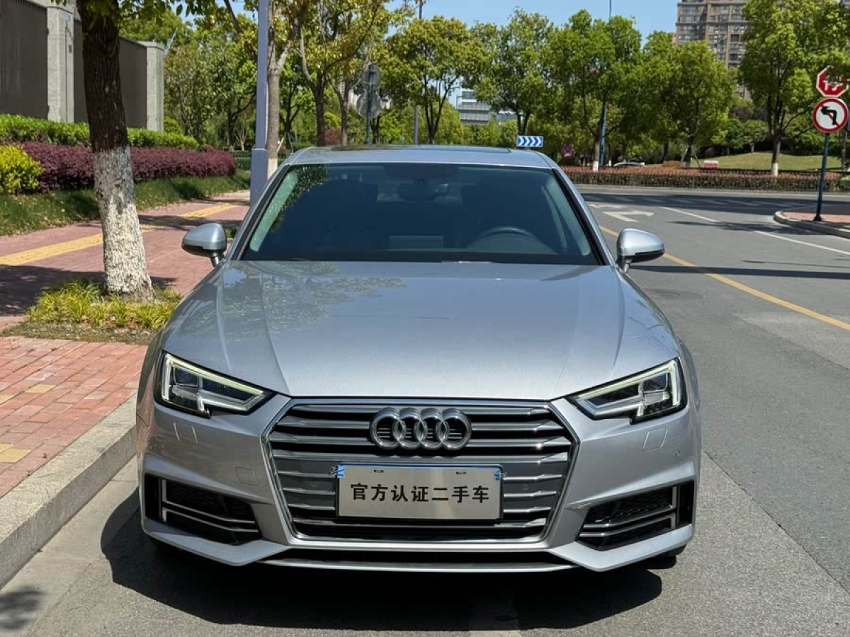 奧迪 奧迪A4L  2018款 30周年年型 40 TFSI 時尚型圖片