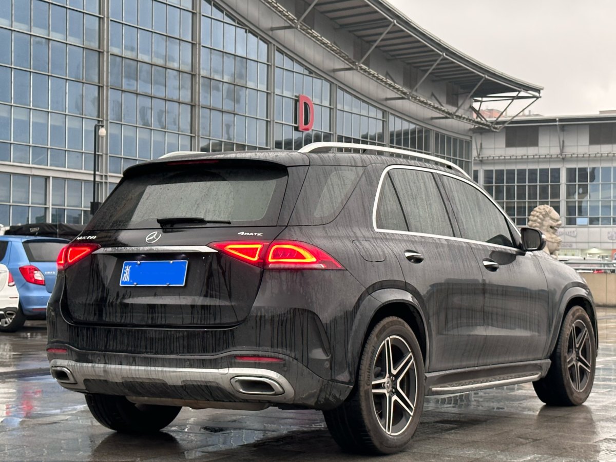 奔馳 奔馳GLE  2023款 GLE 350 4MATIC 時(shí)尚型圖片