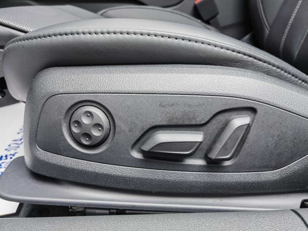 2023年1月奧迪 奧迪A4L  2022款 40 TFSI 豪華動感型