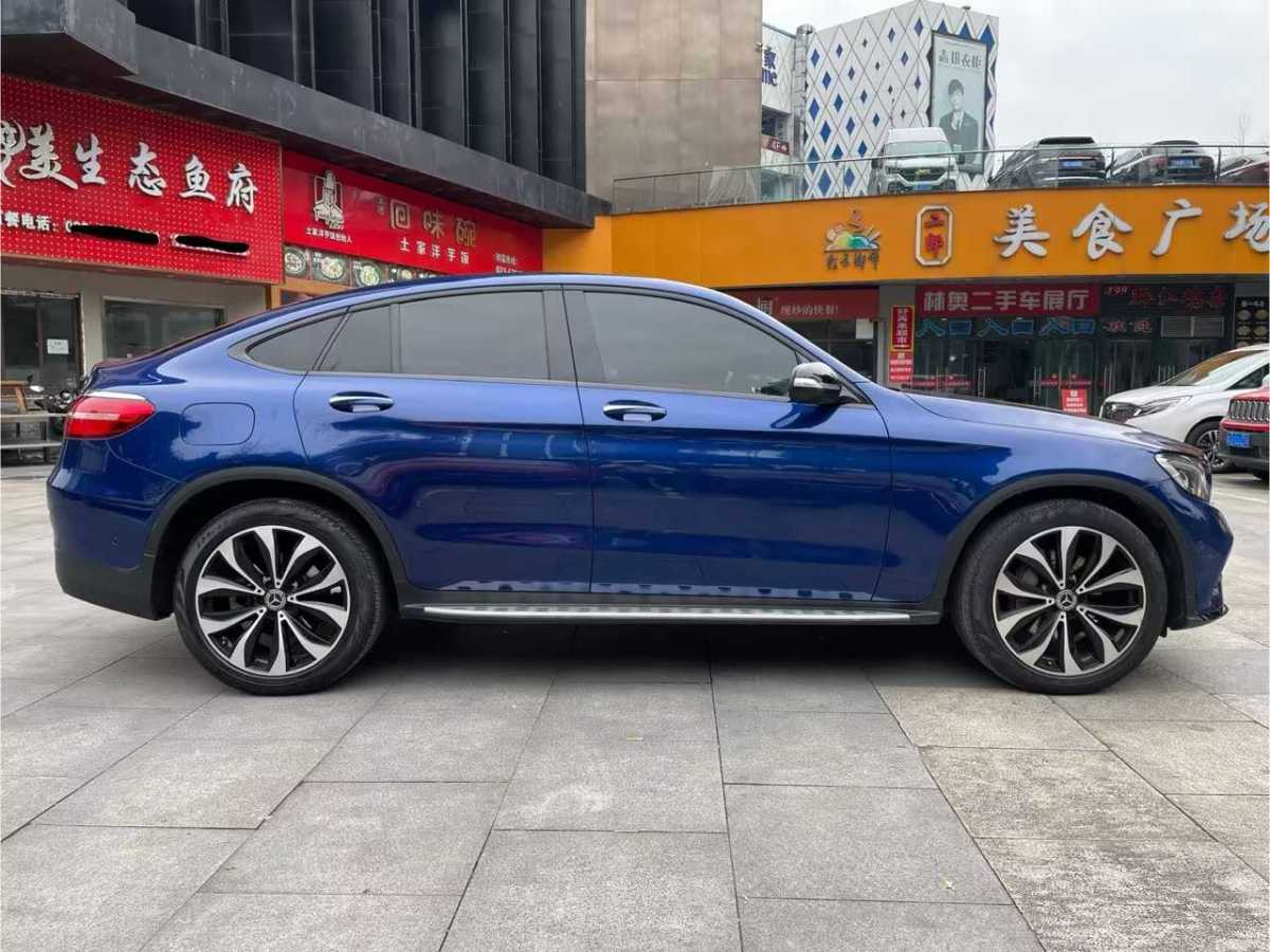 奔馳 奔馳GLC  2022款 改款 GLC 300 4MATIC 轎跑SUV圖片