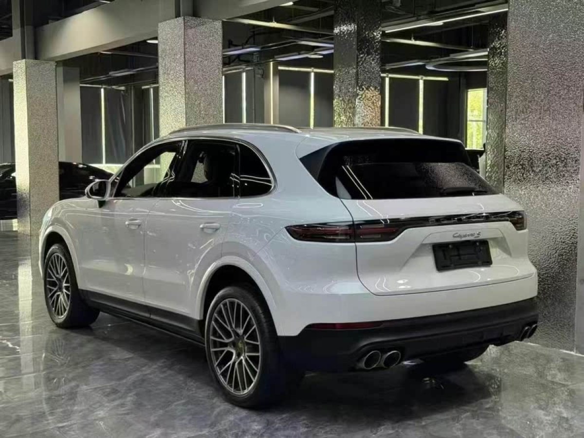 保時(shí)捷 Cayenne  2019款 Cayenne 3.0T圖片