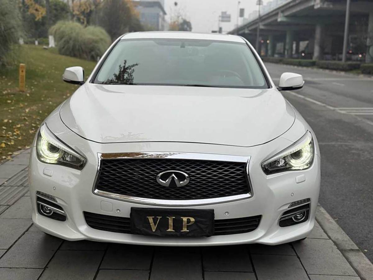 英菲尼迪 Q50  2014款 2.0T 舒適版圖片