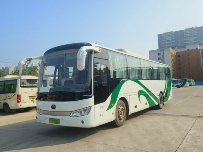 2015年4月  多臺(tái)47座純電宇通6115營運(yùn)電車 圖片