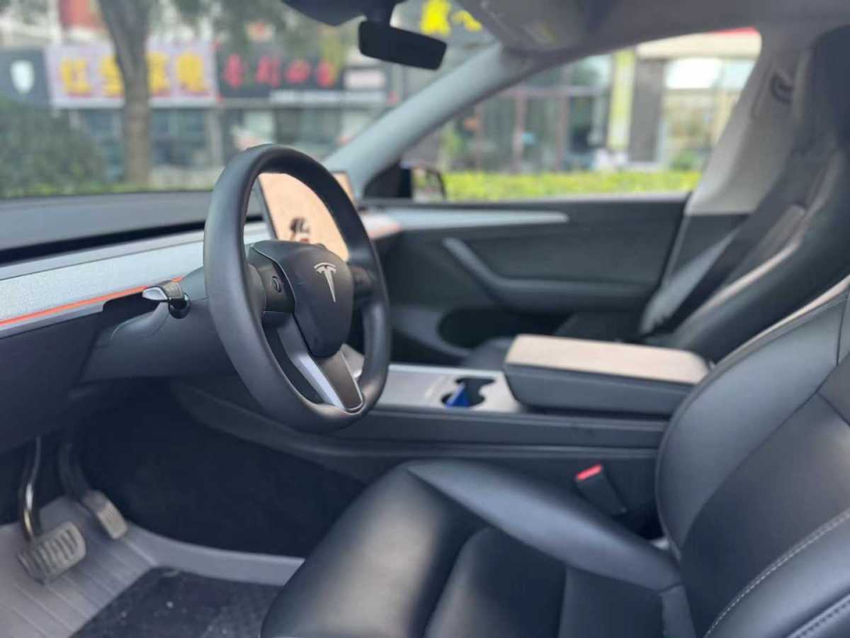 特斯拉 Model Y  2023款 煥新版 后輪驅(qū)動圖片