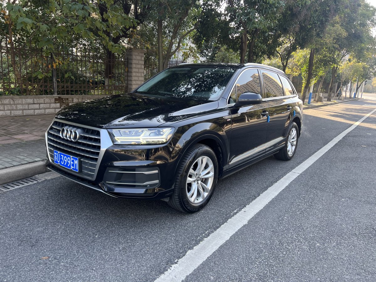 奧迪 奧迪Q7  2018款 40 TFSI S line運(yùn)動(dòng)型圖片