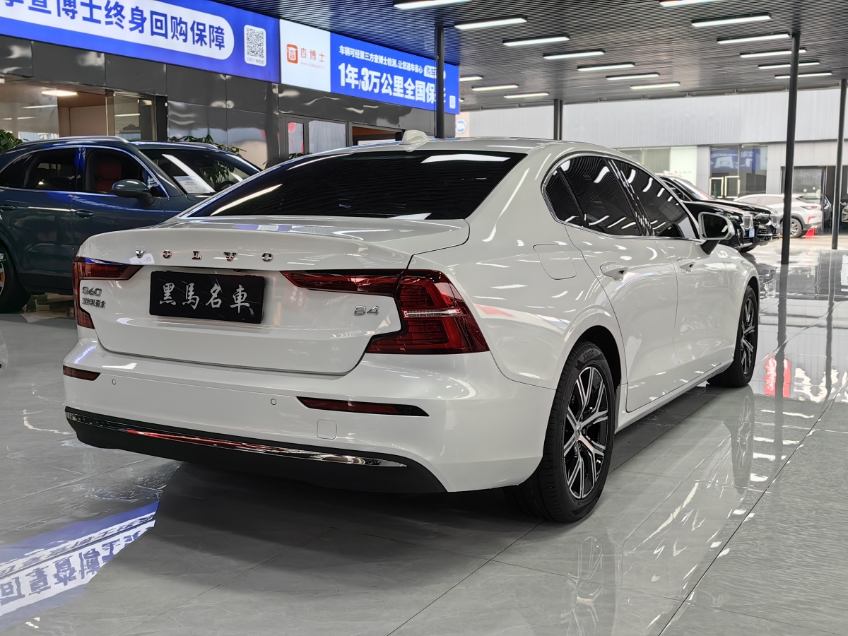 2023年6月沃爾沃 S60L  2023款 B4 智逸豪華版