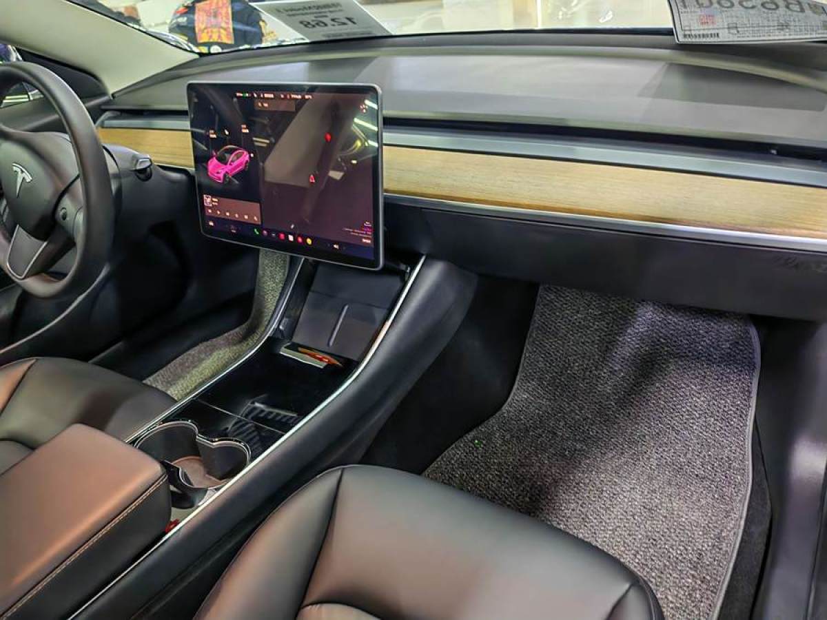 特斯拉 Model 3  2020款 改款 標準續(xù)航后驅(qū)升級版圖片