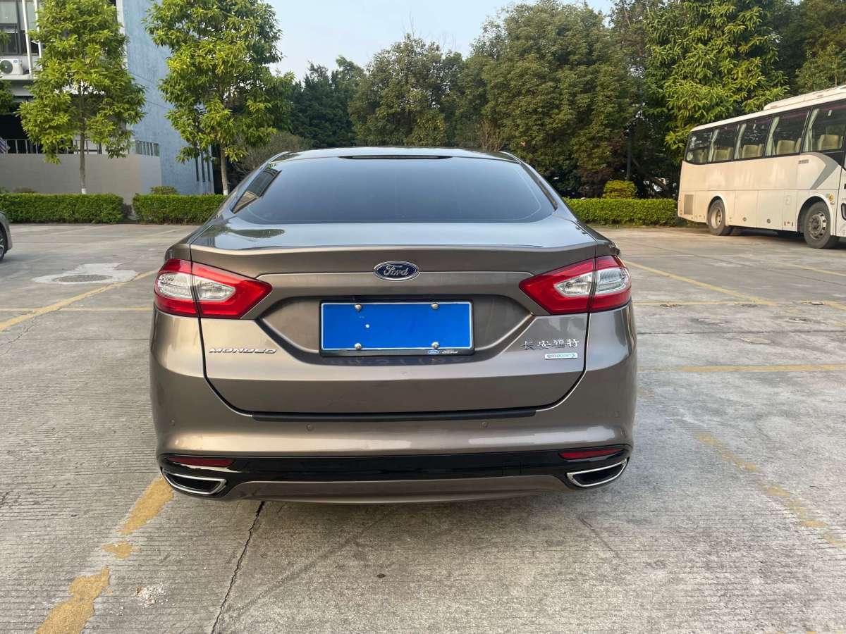 福特 蒙迪歐  2013款 2.0L GTDi200時(shí)尚型圖片