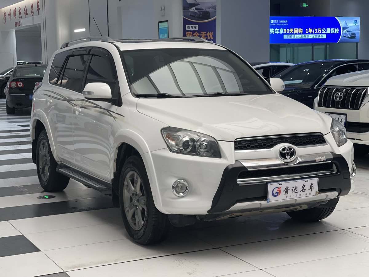 2012年4月豐田 RAV4榮放  2012款 炫裝版 2.0L 自動(dòng)四驅(qū)