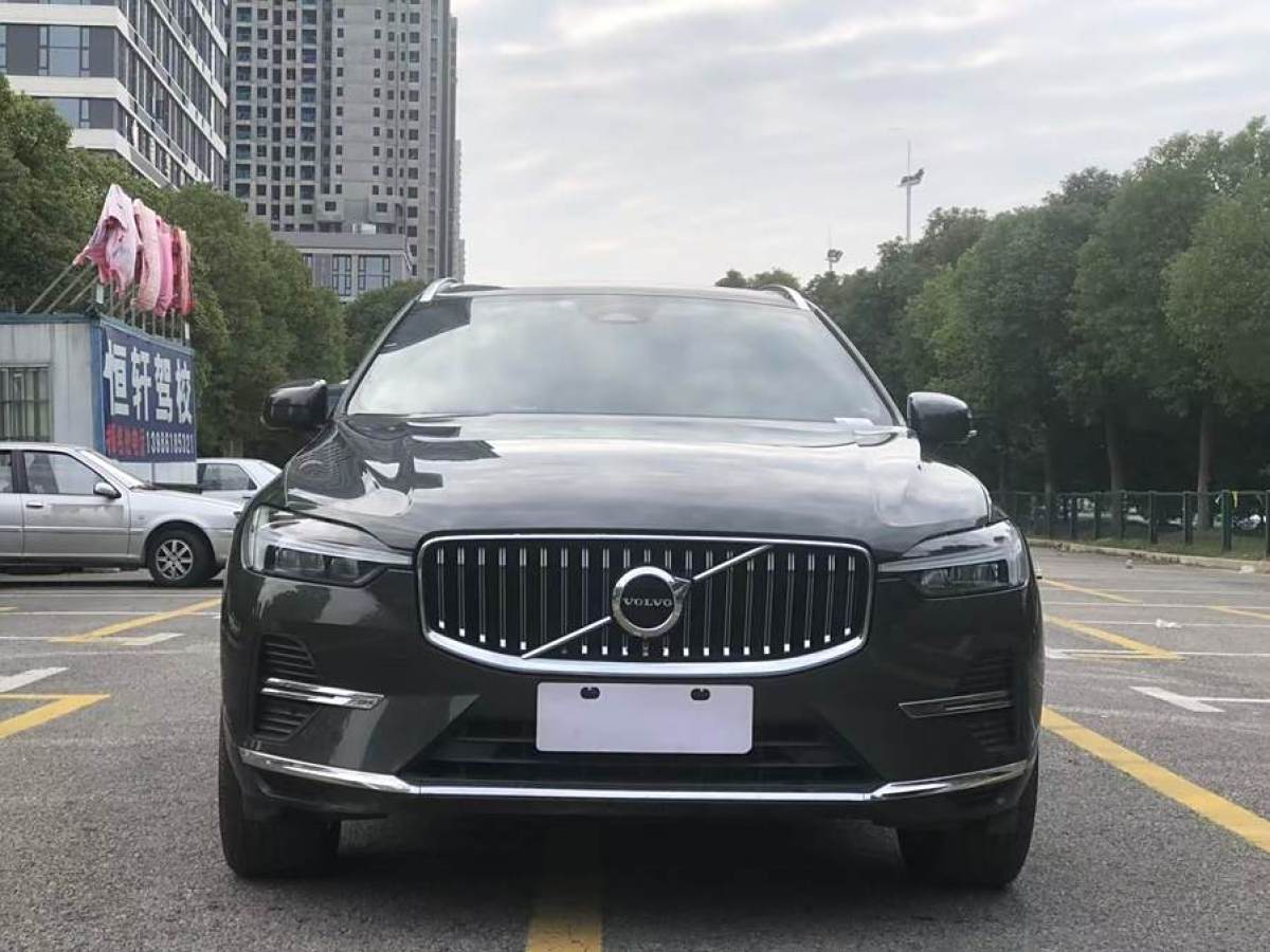 2022年6月沃爾沃 XC60  2022款 B5 四驅(qū)智遠(yuǎn)豪華版