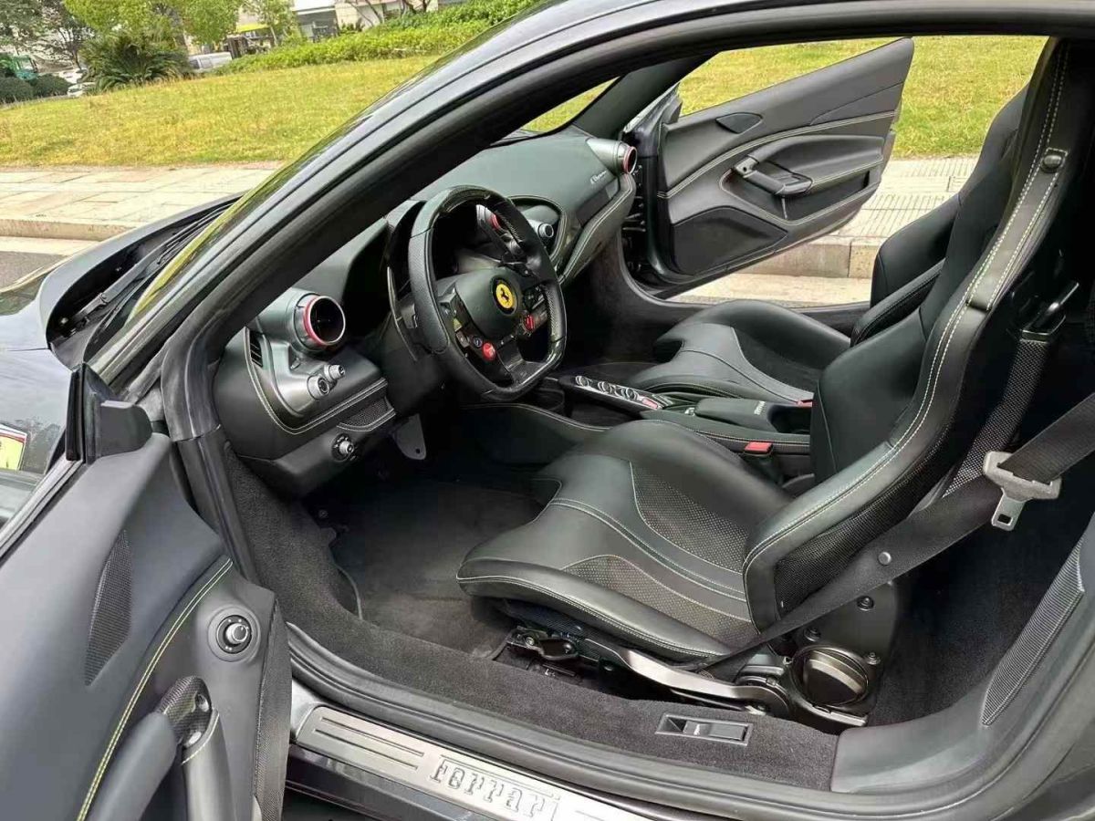 法拉利 Purosangue  2023款 6.5L V12圖片