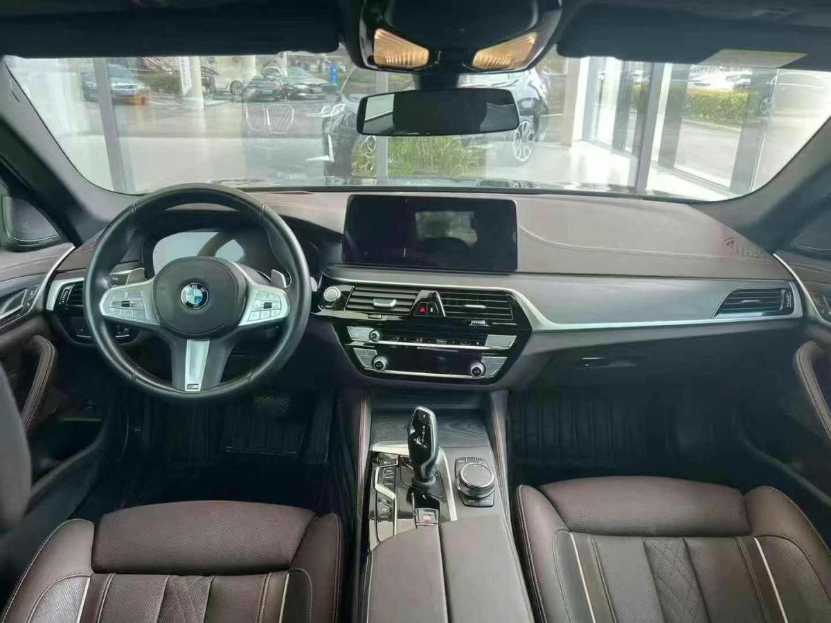 寶馬 寶馬5系  2023款 530Li xDrive 豪華套裝圖片