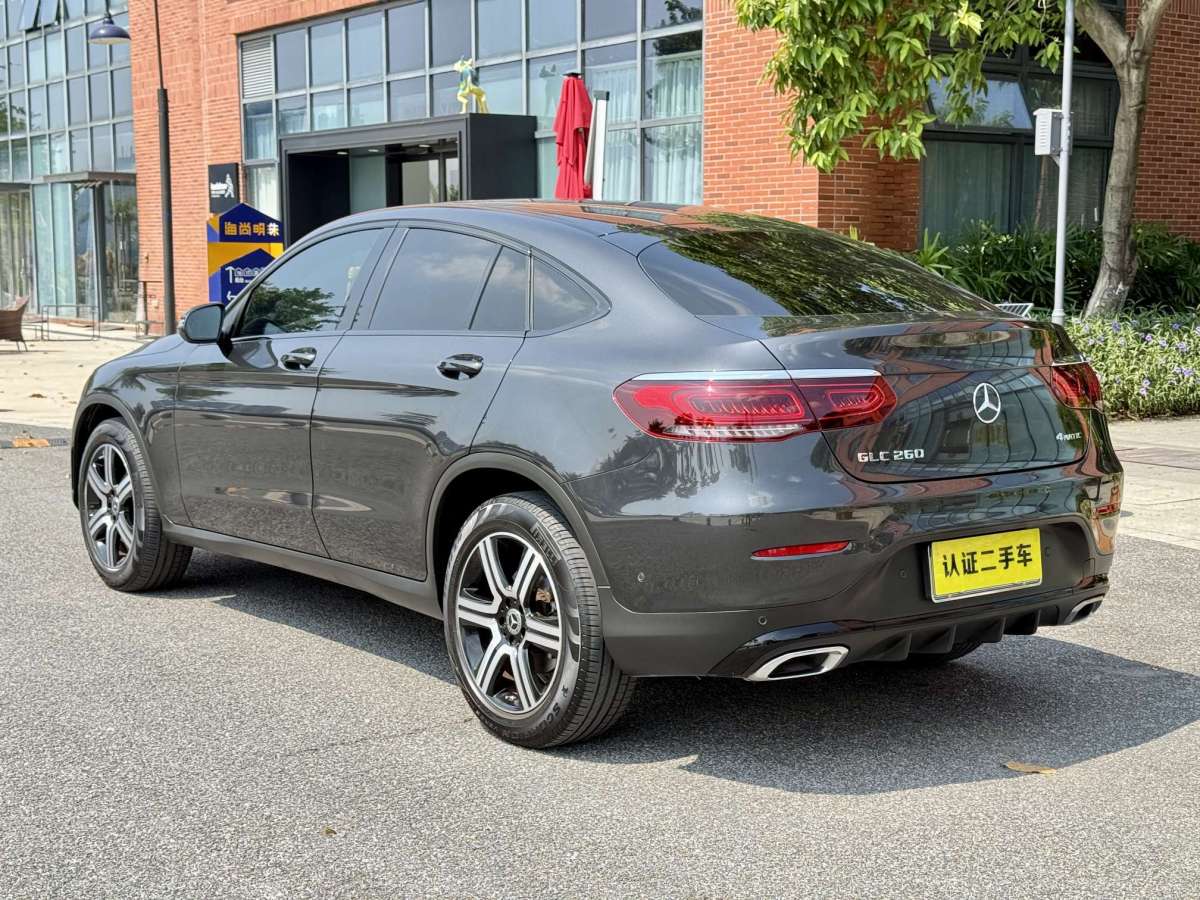 奔馳 奔馳GLC  2022款 改款 GLC 260 4MATIC 轎跑SUV圖片