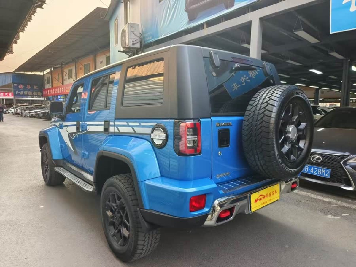 北京 BJ40  2019款  2.3T 自動(dòng)四驅(qū)環(huán)塔冠軍版 國(guó)VI圖片