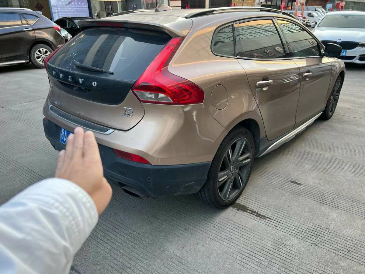 沃爾沃 V40  2014款 2.0T 智尚版圖片