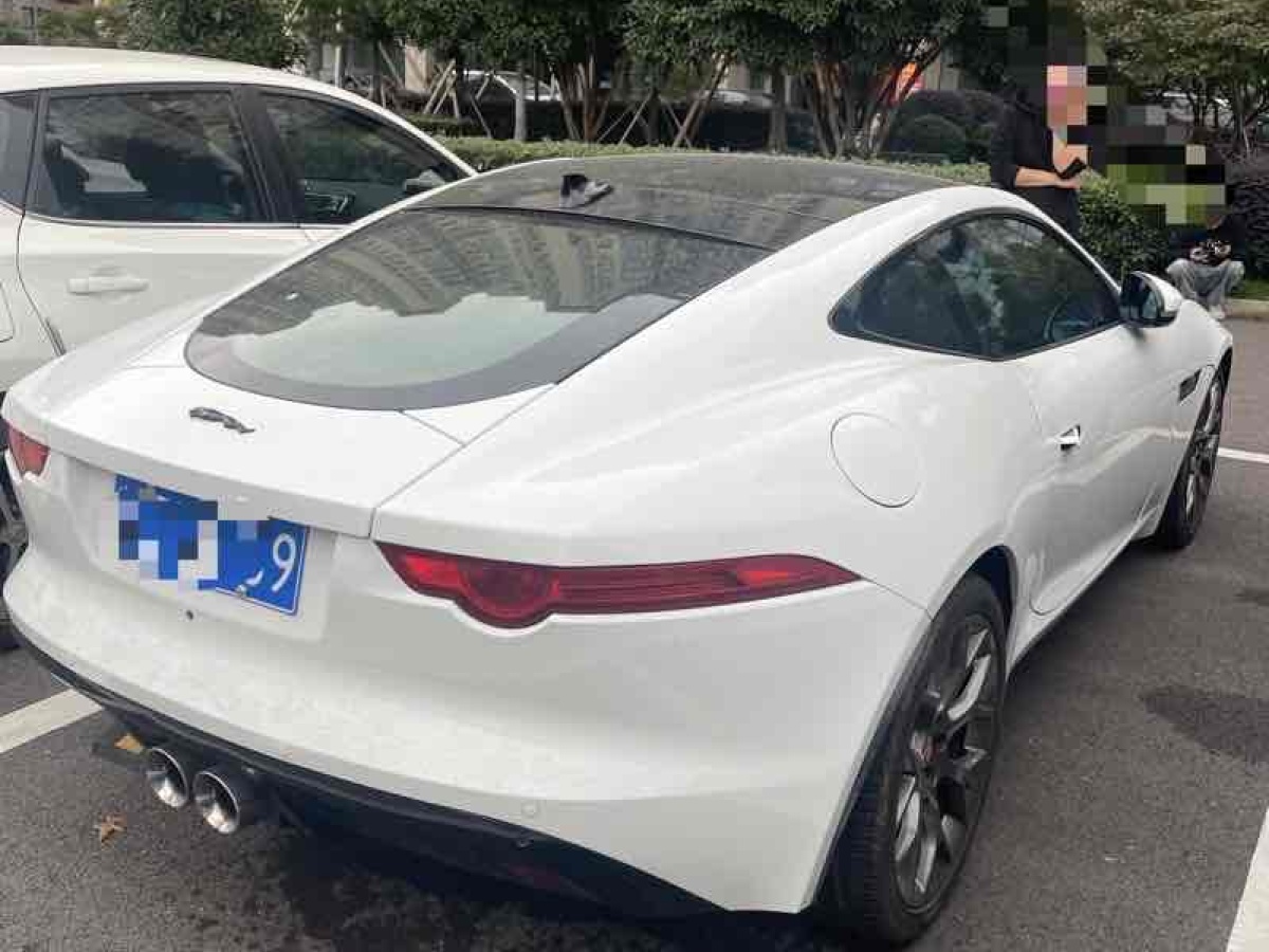 捷豹 F-TYPE  2016款 3.0T 硬頂版圖片