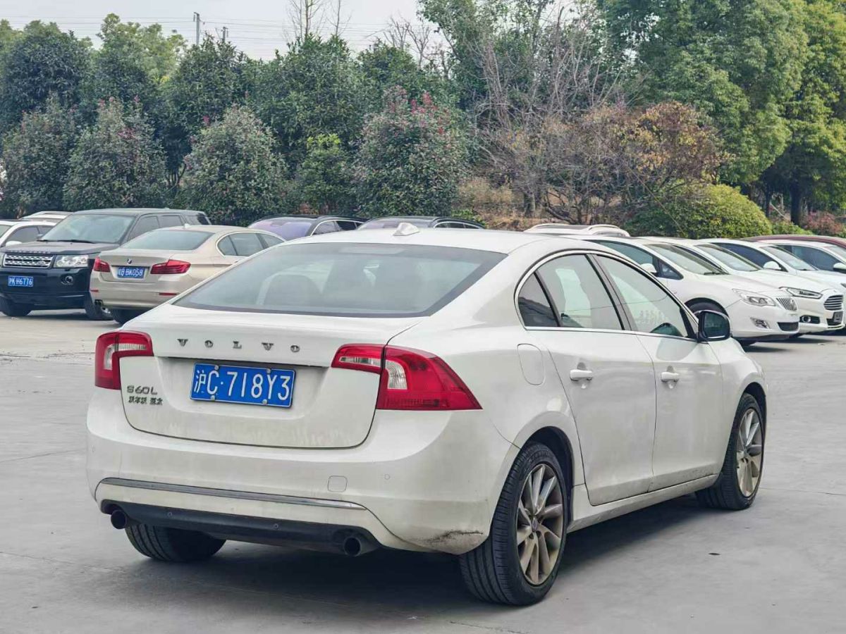 沃爾沃 S60  2015款 L 2.0T T5 智越版圖片