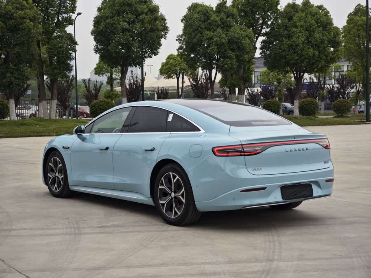 智界汽車 智界S7  2025款 Max 后驅超長續(xù)航版圖片