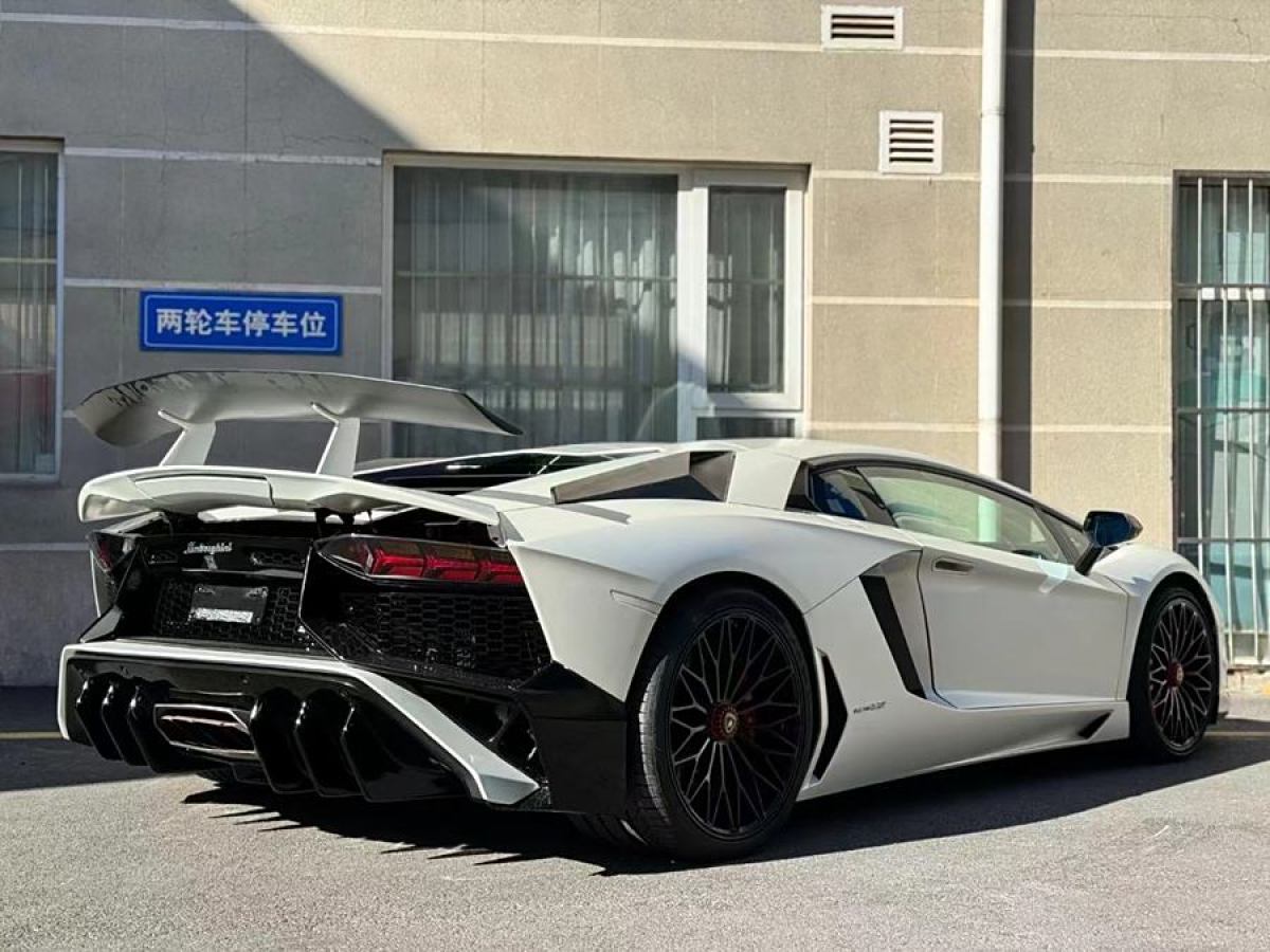 蘭博基尼 Aventador  2011款 LP 700-4圖片