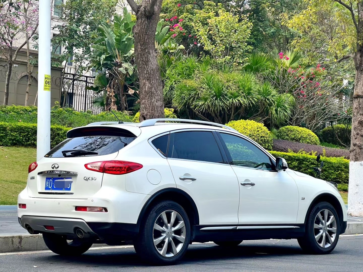 英菲尼迪 QX50  2015款 2.5L 舒适版图片